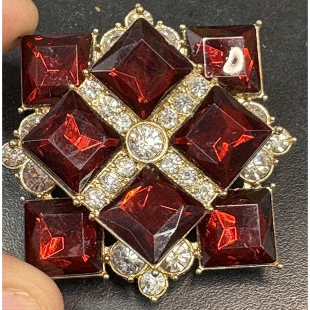 Vtg Signed Avon 2014 Bijou De Collection Red & Clear Crystal Rhinestone Brooch